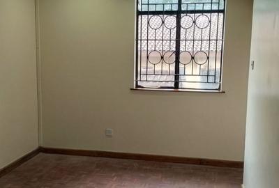 5 Bed Townhouse with En Suite in Riverside