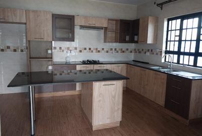 3 Bed House with En Suite at Garden Estate