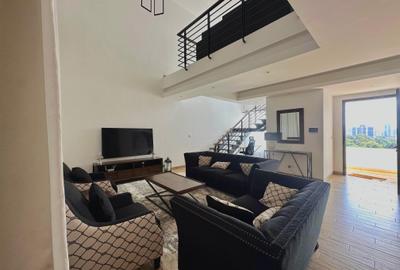 Serviced 3 Bed Apartment with En Suite at Riverside