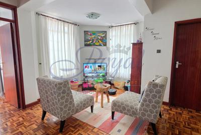 4 Bed House with En Suite in Lavington - 4