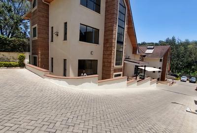 4 Bed Townhouse with En Suite in Lavington