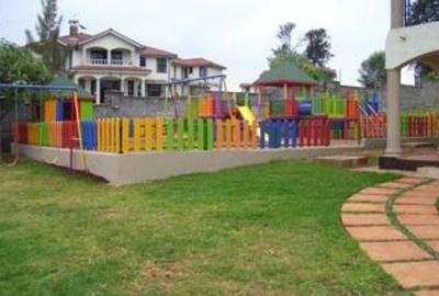 5 Bed Townhouse with En Suite at Red Hill Road