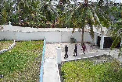4 Bed Villa with En Suite in Diani