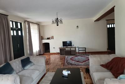 4 Bed House with En Suite in Runda - 4