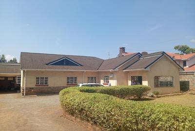 5 Bed House with En Suite at Mountain View Lane - 3