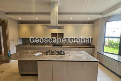 3 Bed Apartment with En Suite in Runda - 2