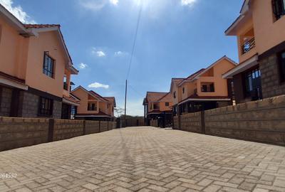 4 Bed House with En Suite at Rimpa