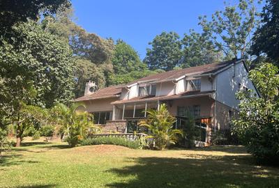 2.8 ac Land in Gigiri