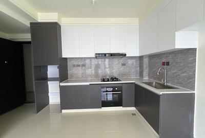 1 Bed Apartment with En Suite at Westlands Road - 3