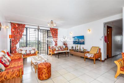 Furnished 2 Bed Apartment with En Suite in Parklands