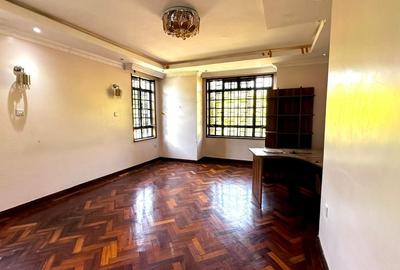 6 Bed Townhouse with En Suite at Karen