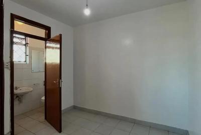 3 Bed Apartment with En Suite in Kilimani - 2