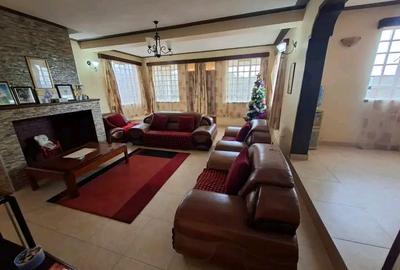 4 Bed House with En Suite in Kitengela - 2
