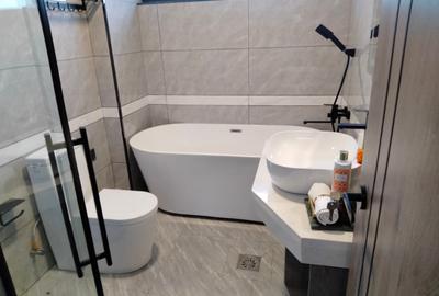 3 Bed Apartment with En Suite at Othaya Road - 4