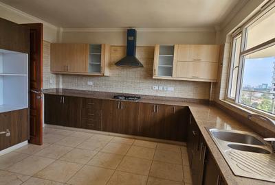 3 Bed Apartment with En Suite at Parklands