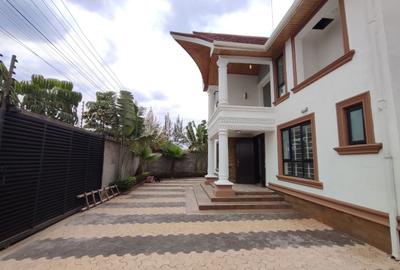 5 Bed House with En Suite in Kamakis - 3