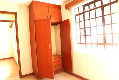 2 Bed Apartment with En Suite in Kikuyu Town - 4