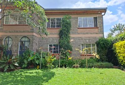 3 Bed Townhouse with En Suite at Off Duom Palm Street - 3