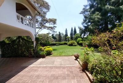 5 Bed House with En Suite at Nyari Road