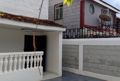 4 Bed Townhouse with En Suite in Lavington