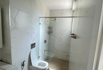 3 Bed Apartment with En Suite at Riverside Drive - 4