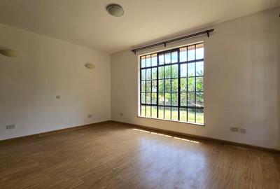 4 Bed House with En Suite in Runda - 3