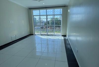 2 Bed Apartment with En Suite at Off Links Road - 3