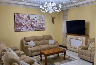 6 Bed House with En Suite at Membley Estate - 3