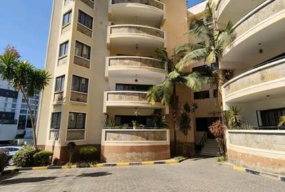 3 Bed Apartment with En Suite at Tabere