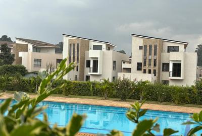 4 Bed Townhouse with En Suite in Kiambu Road - 2