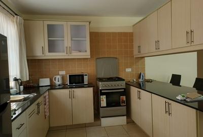 Furnished 2 Bed Apartment with En Suite at Riverside Drive