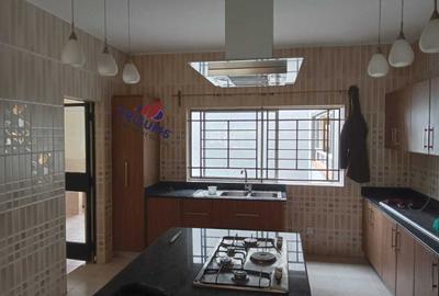 3 Bed Apartment with En Suite in Westlands Area