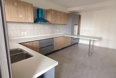 3 Bed Apartment with En Suite in Kileleshwa