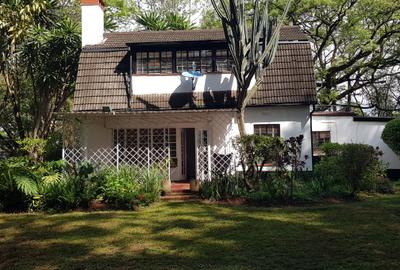 3 Bed House with En Suite at Rosslyn Lonetree - 3