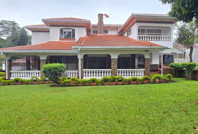 5 Bed House with En Suite at Rosslyn Road - 2