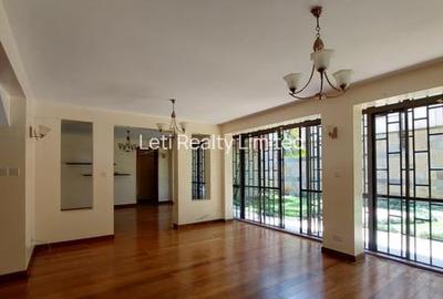 5 Bed Townhouse with En Suite in Lavington - 3