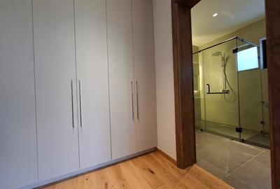 3 Bed House with En Suite in Loresho - 3