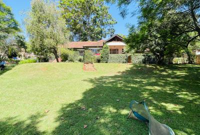 5 Bed House with En Suite in Lavington