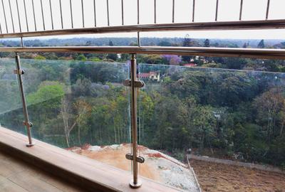 4 Bed Apartment with En Suite in Parklands - 3