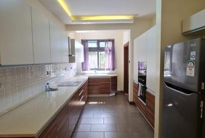 Serviced 2 Bed Apartment with En Suite in Spring Valley
