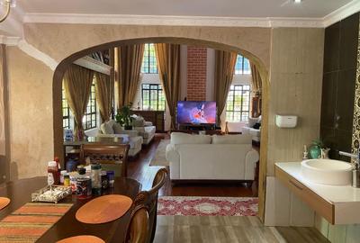 5 Bed Townhouse with En Suite in Karen - 3