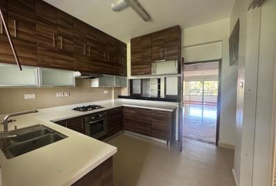 Serviced 3 Bed Apartment with En Suite at Kileleshwa - 4