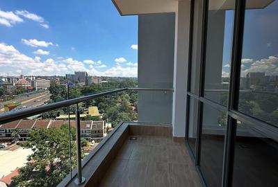 3 Bed Apartment with En Suite in Brookside