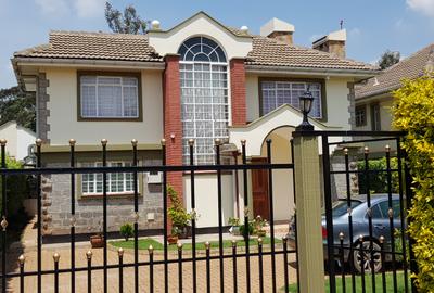 4 Bed Townhouse with En Suite at Runda Paradise - 3