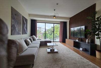 2 Bed Apartment with En Suite in Riverside