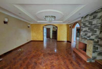 5 Bed House with En Suite in Kitisuru