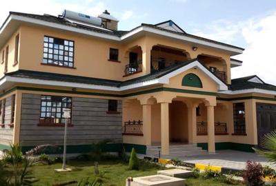 4 Bed Townhouse with En Suite at Namanga Road