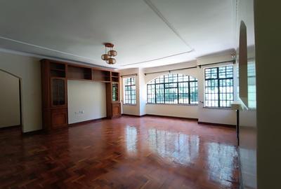 4 Bed House with En Suite in Karen