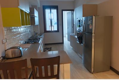 Furnished 3 Bed Apartment with En Suite in General Mathenge