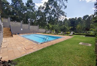 Serviced 3 Bed Apartment with Swimming Pool in Kitisuru